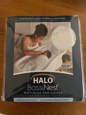 NIB HALO BassiNest Waterproof Mattress Pad Cover - White
